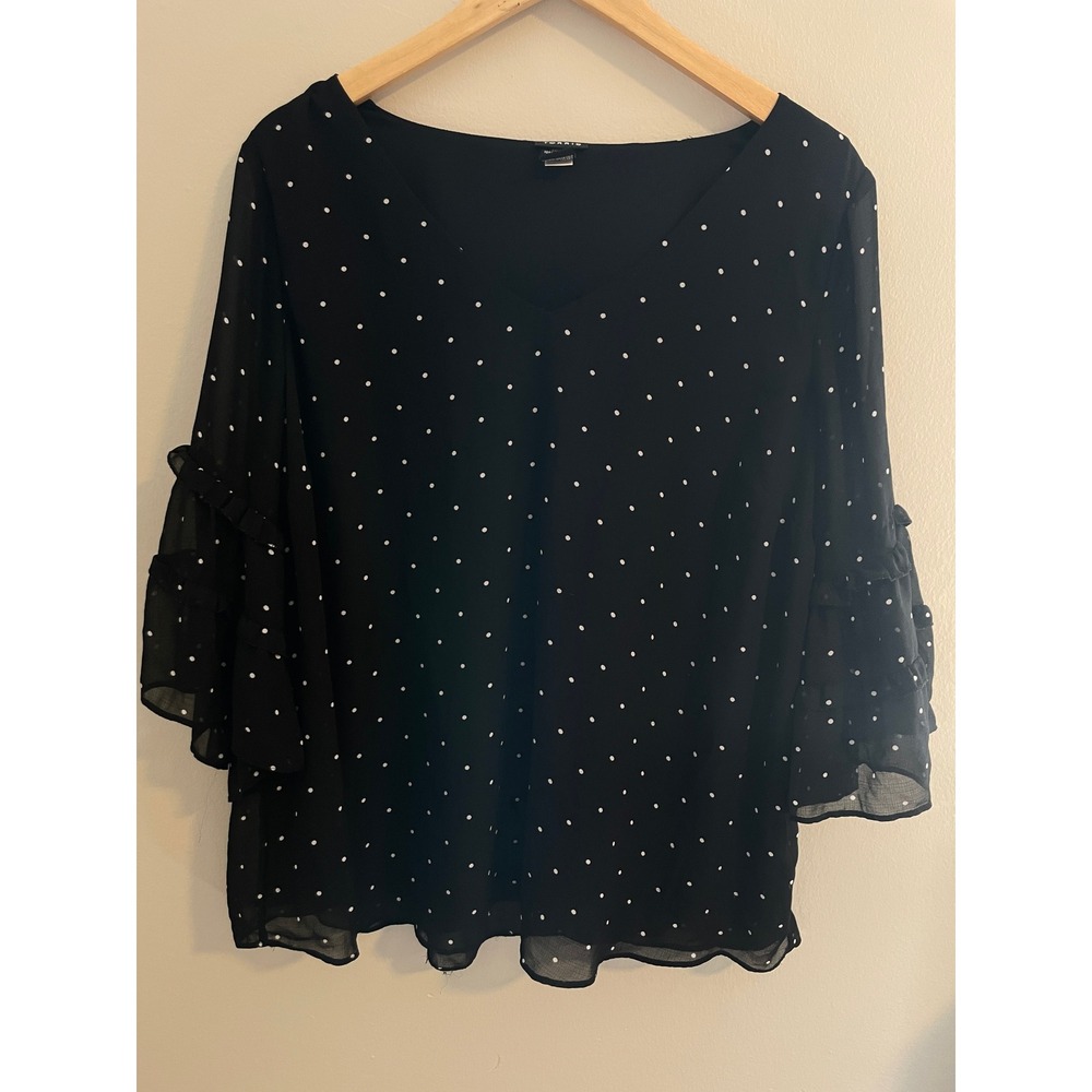 Torrid Black Polka Dot Chiffon V-Neck Blouse Size 1 Tiered Ruffle Bell Sleeve